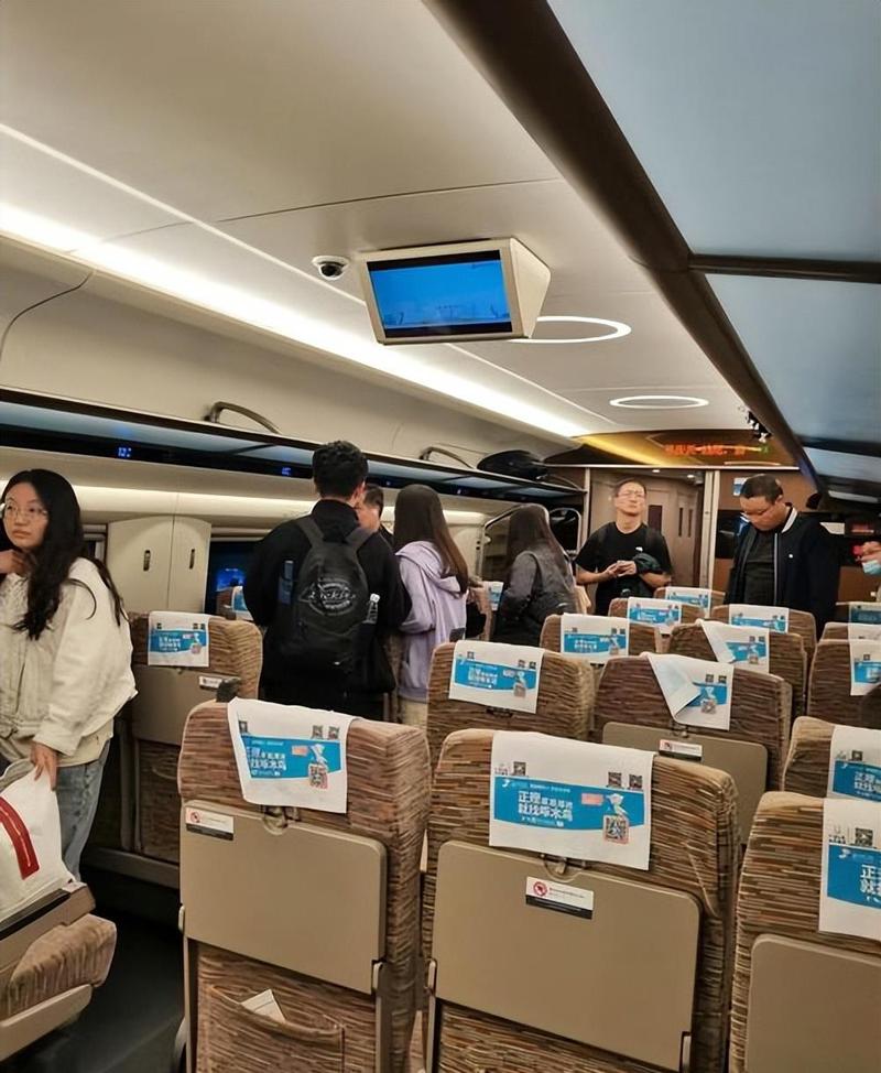 新澳今晚特9點30開什么和12306回應高鐵換座與高鐵換座有什么問題